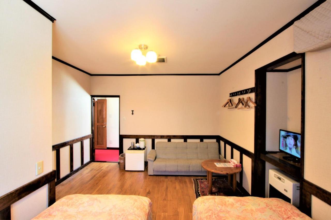 Pension Eastmountain Hakuba Exterior foto
