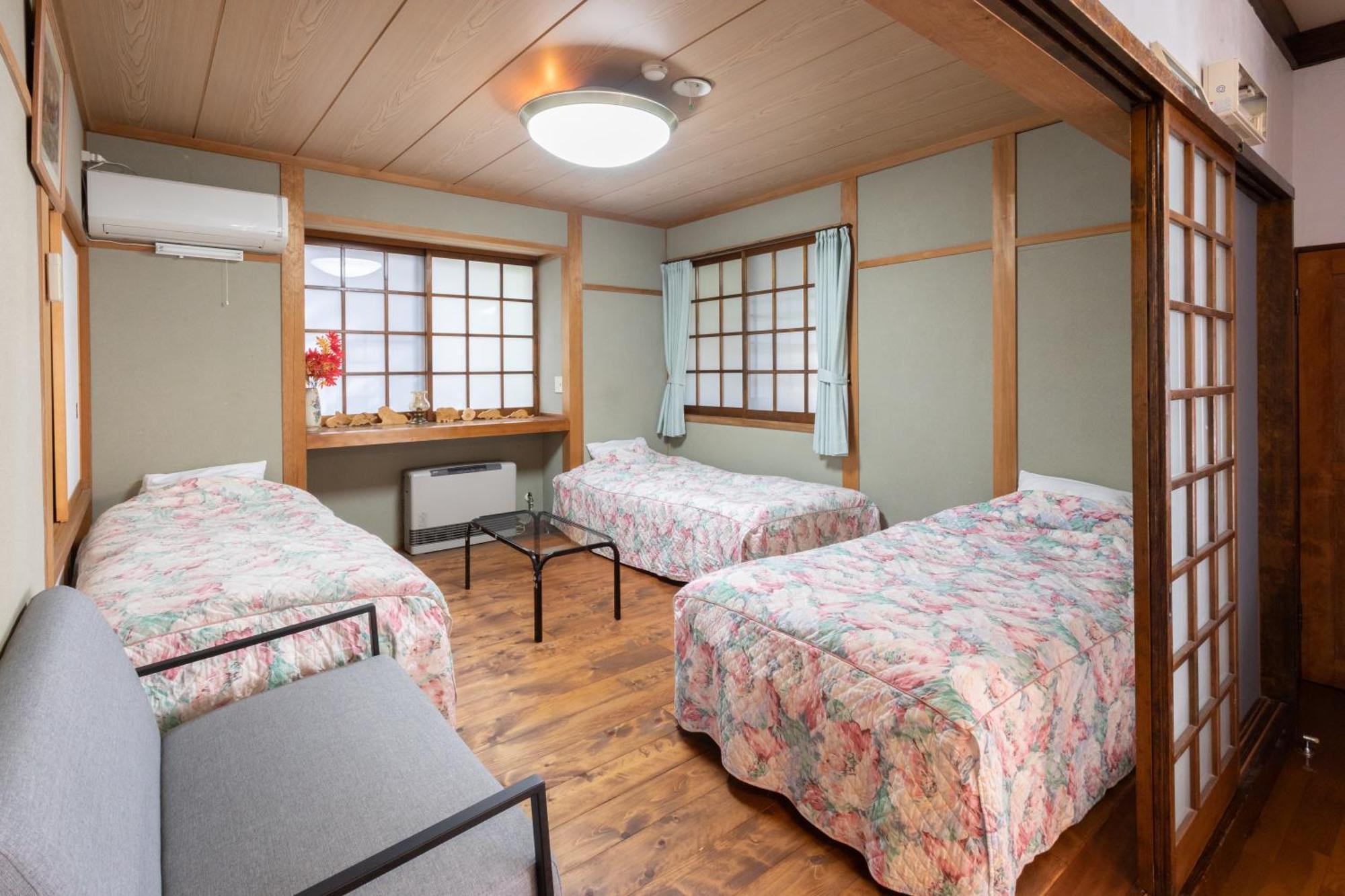 Pension Eastmountain Hakuba Exterior foto